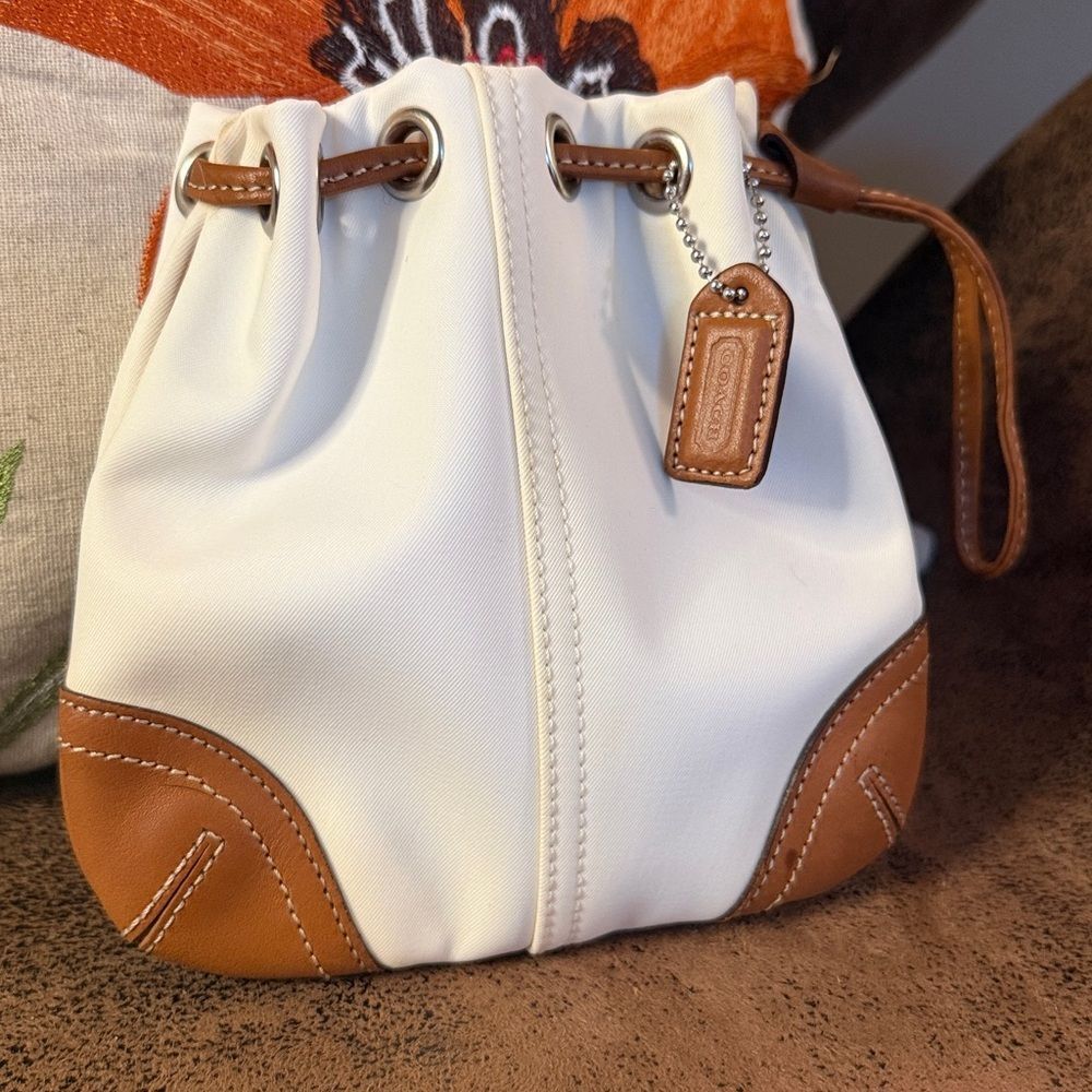 VINTAGE COACH POUCH 2004 #8669 Drawstring Closure Leather & Nylon w/Hangtag VGUC